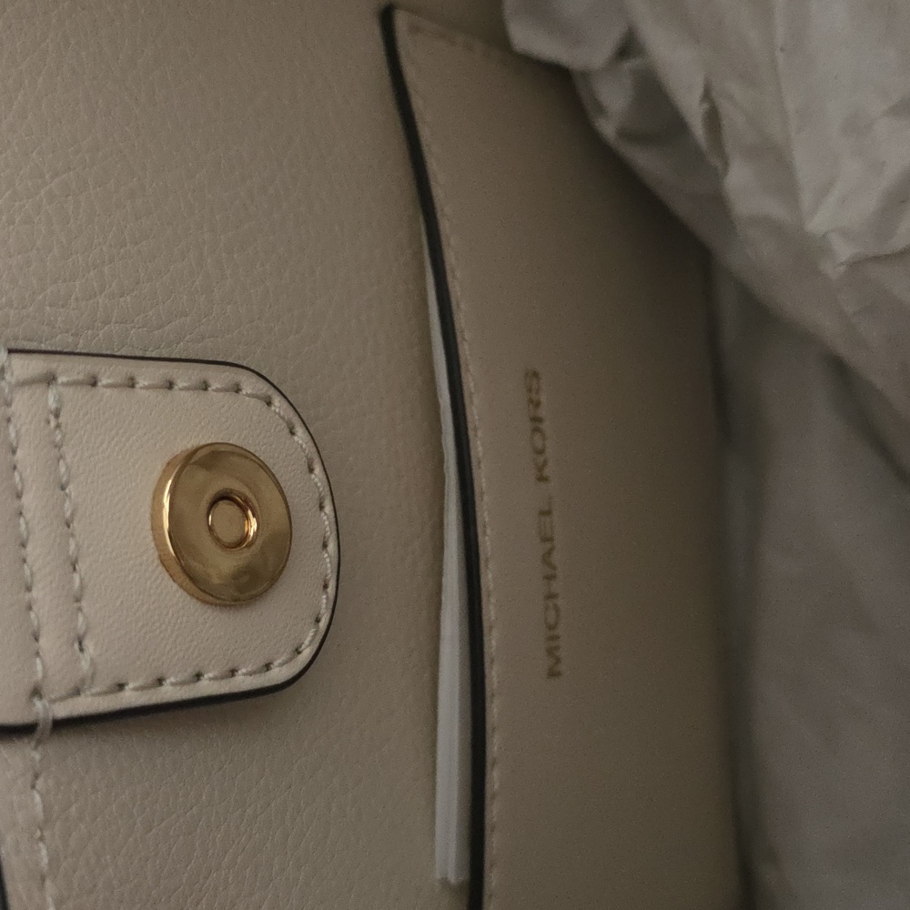 (NWT) Michael Kors Birch Medium Messanger Shoulder Bag - Picture 3 of 3